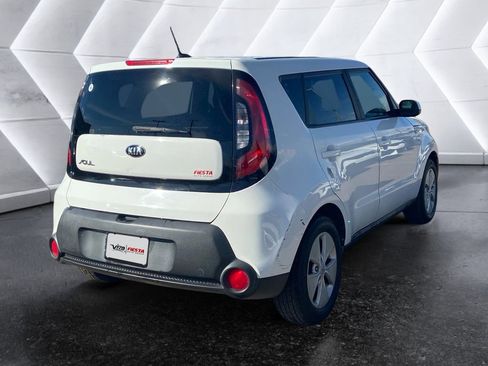 Used 2016 Kia Soul Base image 4