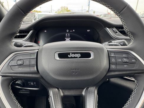 New 2025 Jeep Grand Cherokee Laredo X image 24