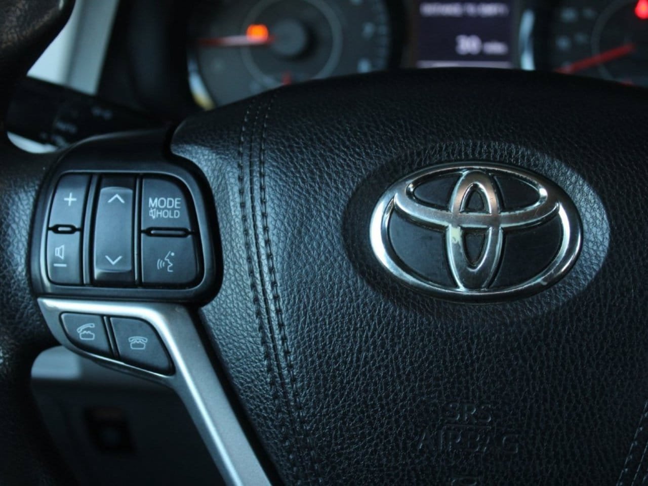 Used 2017 Toyota Sienna LE AWD/4WD image 23