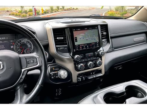 Used 2021 RAM 1500 Laramie AWD/4WD image 6