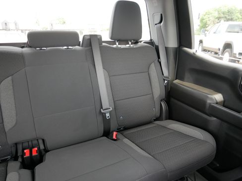 Used 2024 Chevrolet Silverado 1500 Custom Trail Boss w/ Turbomax Blackout Package AWD/4WD image 14