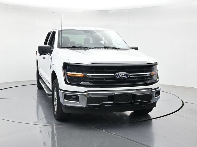Certified 2024 Ford F150 XLT w/ Mobile Office Package AWD/4WD image 4