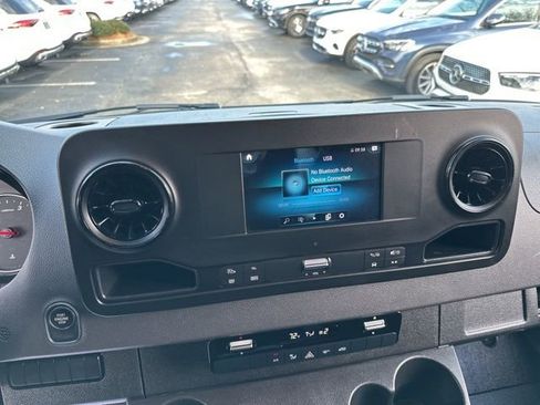 Used 2023 Mercedes-Benz Sprinter 2500 image 12