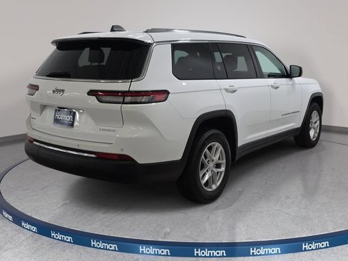 Used 2023 Jeep Grand Cherokee L Laredo w/ Luxury Tech Group I AWD/4WD image 6