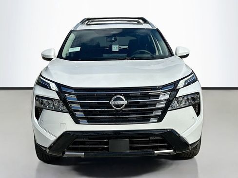 New 2026 Nissan Rogue Platinum image 3