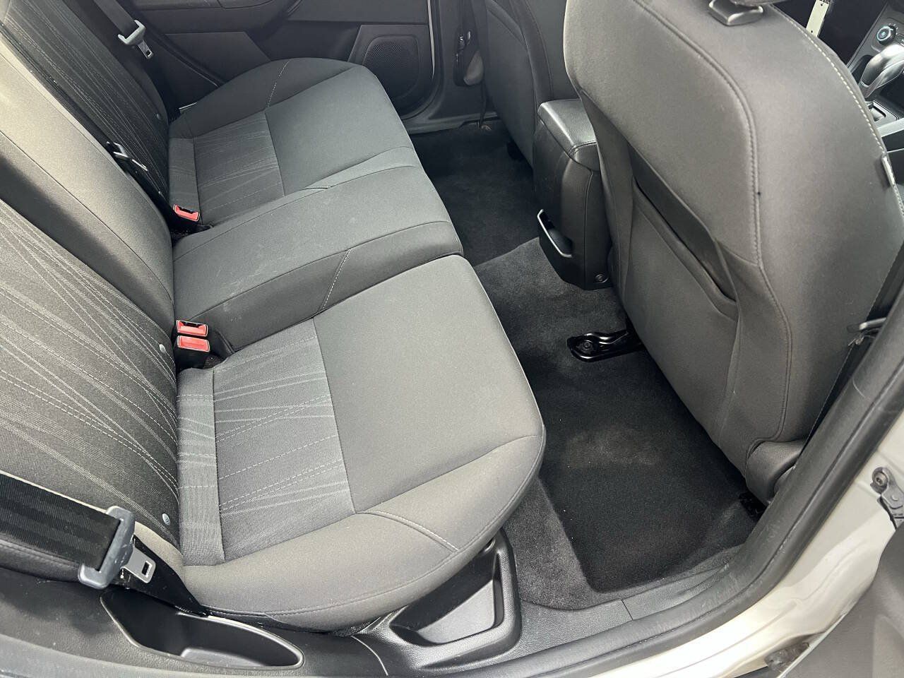 Used 2016 Ford Focus SE FWD image 12