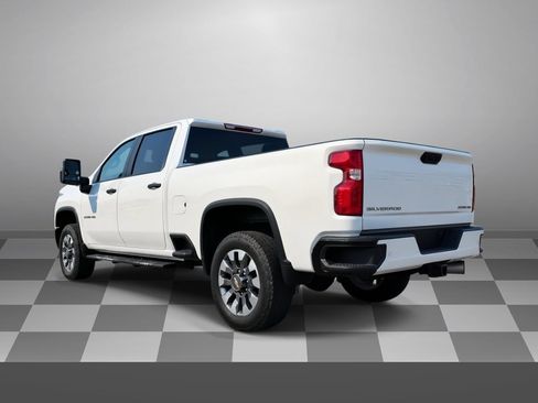 Certified 2024 Chevrolet Silverado 2500 Custom w/ Custom Value Package AWD/4WD image 4