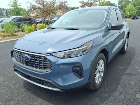 Used 2024 Ford Escape Active w/ Tech Pack #1 AWD/4WD image 3