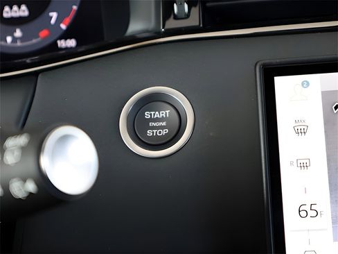 Used 2026 Land Rover Range Rover Evoque Dynamic SE image 25