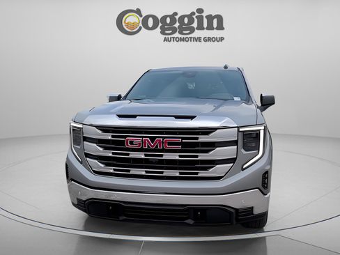 New 2025 GMC Sierra 1500 SLE w/ Preferred Package image 26