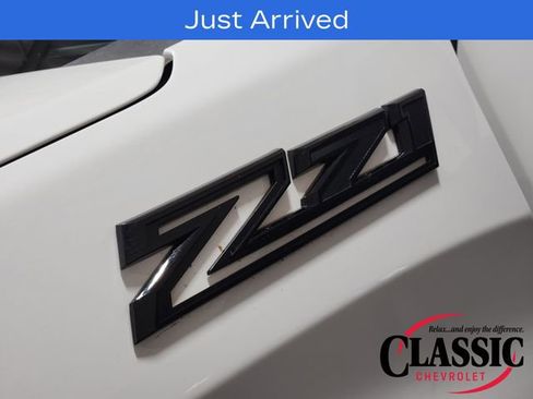 Used 2024 Chevrolet Silverado 1500 Custom Trail Boss w/ LPO, Dark Essentials Package AWD/4WD image 11