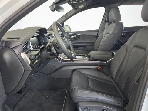 Used 2025 Audi Q7 3.0T Premium Plus AWD/4WD image 17