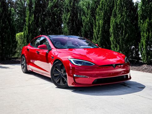 Used 2023 Tesla Model S AWD/4WD image 2