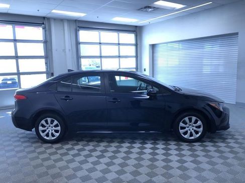 Certified 2025 Toyota Corolla LE image 34