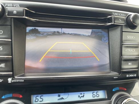 Used 2018 Toyota RAV4 XLE AWD/4WD image 20