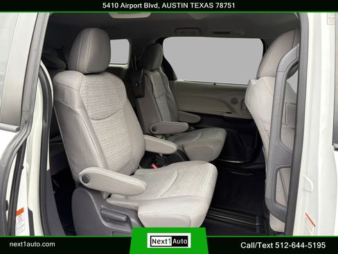 Used 2021 Toyota Sienna LE image 33