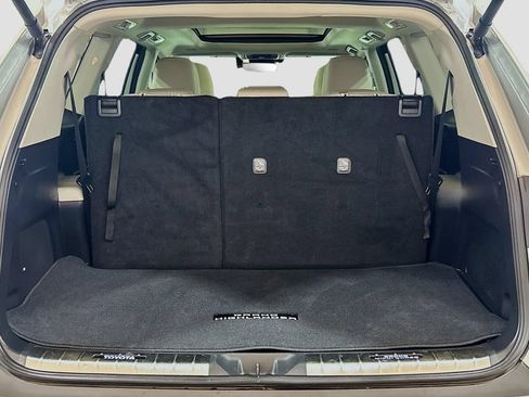 Used 2024 Toyota Grand Highlander AWD image 24