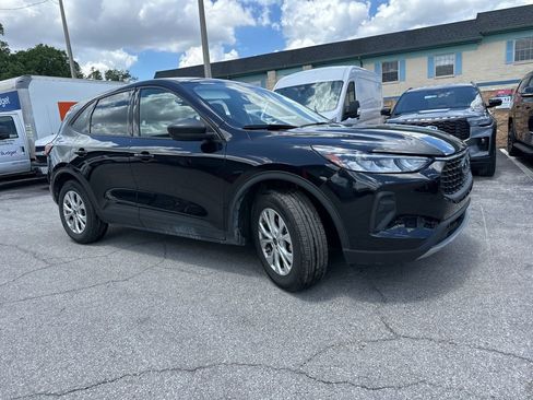 Used 2025 Ford Escape Active FWD image 3