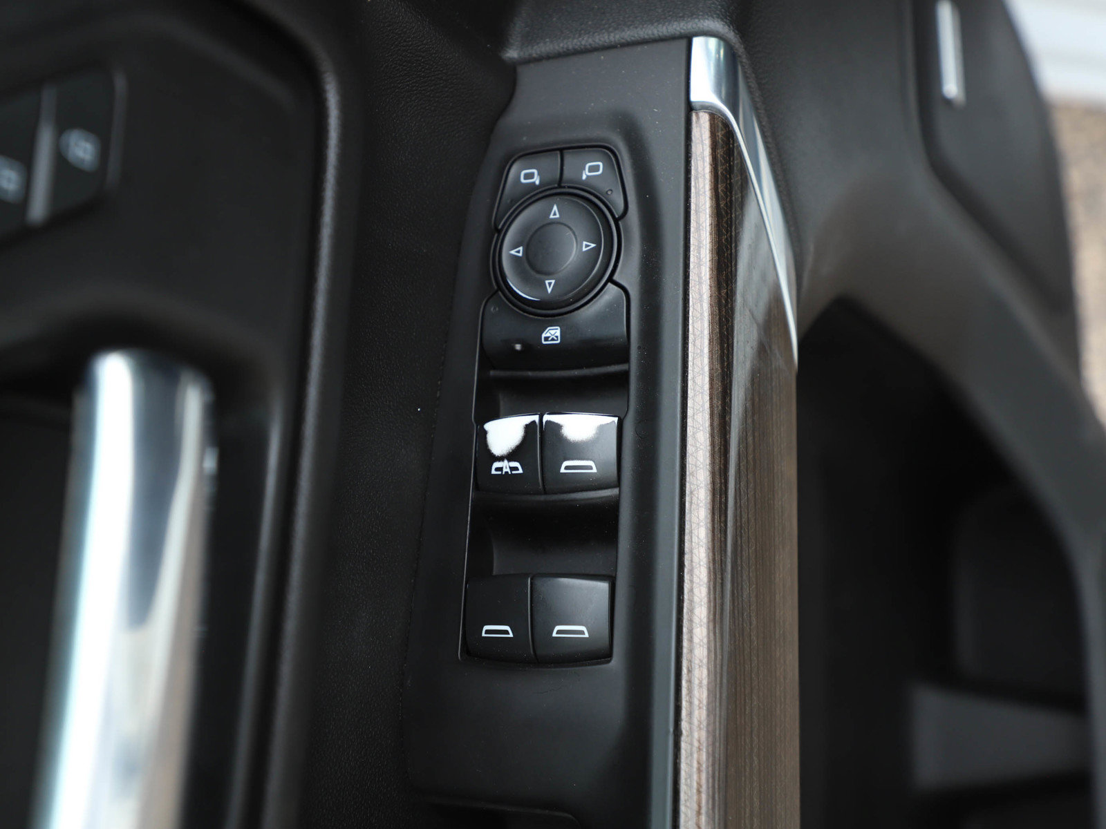 Used 2020 Chevrolet Silverado 1500 RST w/ True North Edition AWD/4WD image 19