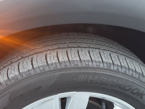 Used 2024 Buick Encore GX Preferred image 17