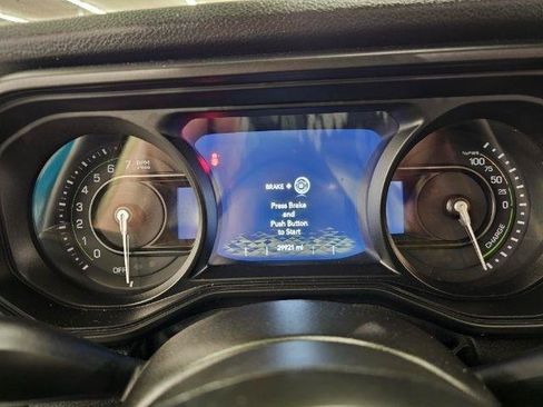 Used 2024 Jeep Wrangler Unlimited AWD/4WD image 17