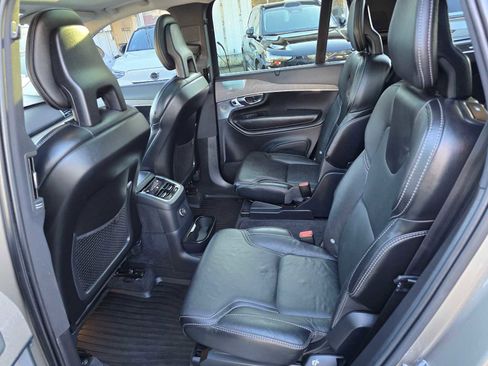 Used 2020 Volvo XC90 T8 Inscription image 17