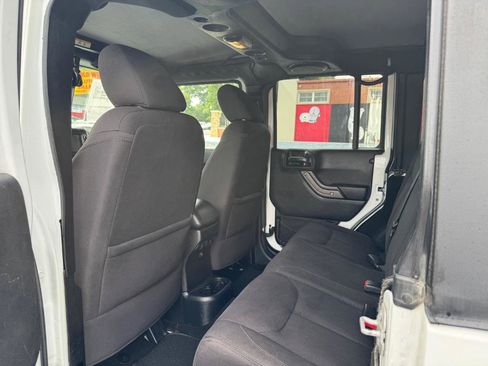 Used 2014 Jeep Wrangler Unlimited Sport AWD/4WD image 12