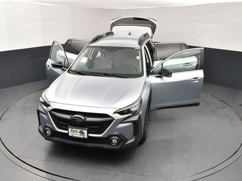 Used 2023 Subaru Outback Premium AWD/4WD image 26