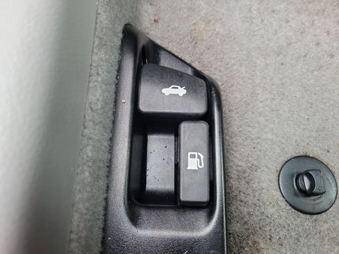 Used 2014 Toyota Camry XLE image 20