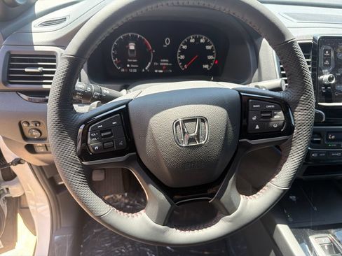 New 2026 Honda Ridgeline Black Edition image 18