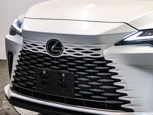 Used 2024 Lexus RX 350 Premium w/ Accessory Package (Z1) FWD image 8
