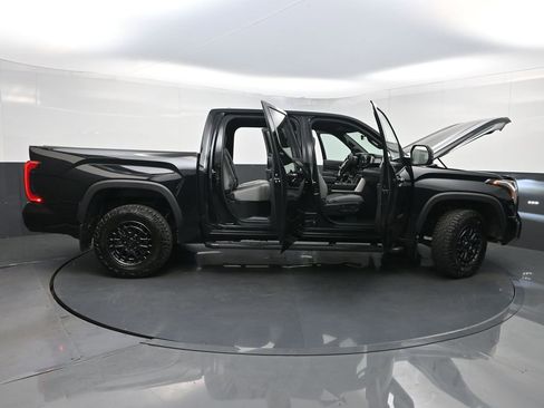 Used 2025 Toyota Tundra SR5 w/ SR5 Premium Package AWD/4WD image 37