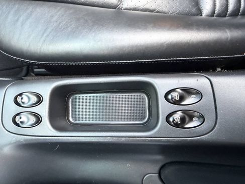 Used 2002 Porsche Boxster S RWD image 31