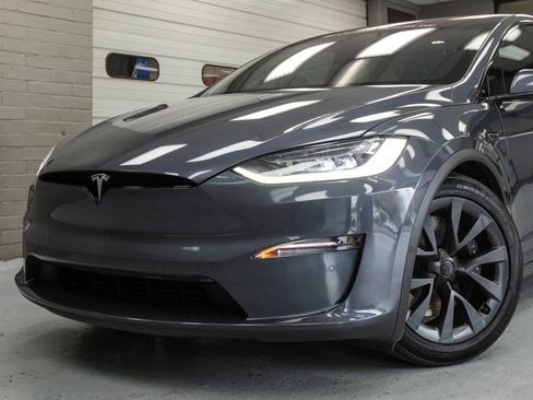 Used 2023 Tesla Model X AWD/4WD image 16