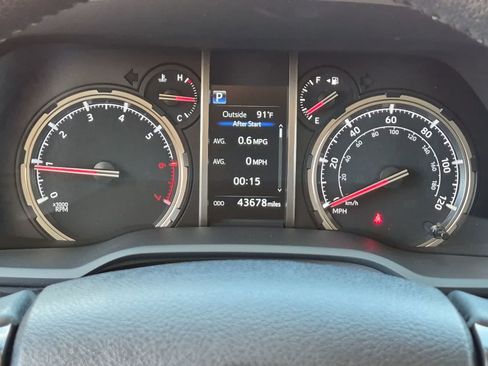 Used 2023 Toyota 4Runner TRD Off-Road Premium w/ Moonroof Package AWD/4WD image 34