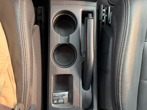 Used 2015 Jeep Patriot High Altitude AWD/4WD image 34