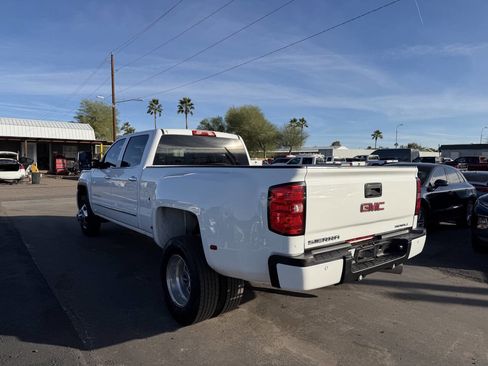 Used 2015 GMC Sierra 3500 Denali w/ Duramax Plus Package image 5