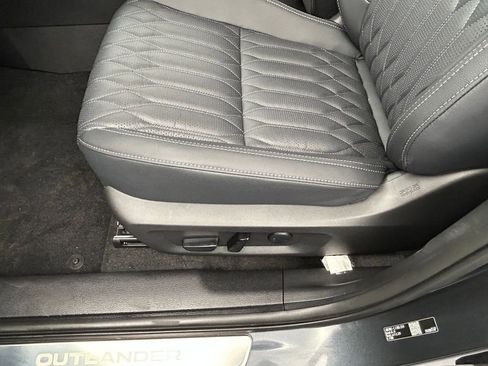 New 2026 Mitsubishi Outlander SEL FWD image 15