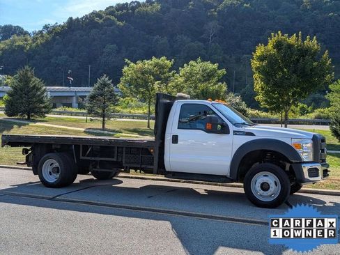 Used 2016 Ford F550 4x4 Regular Cab Super Duty image 3