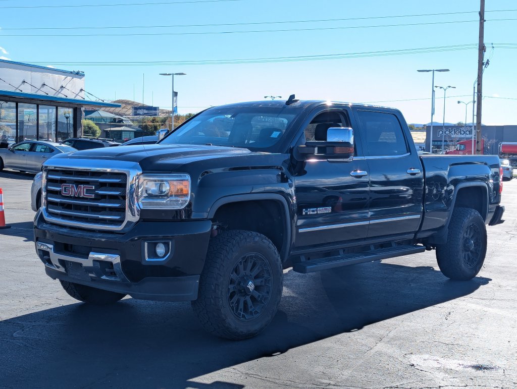 Used 2017 GMC Sierra 2500 SLT w/ All Terrain HD Package AWD/4WD image 8