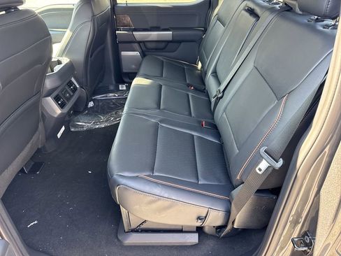 New 2026 Ford F250 Lariat w/ Black Appearance Package image 20