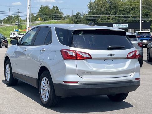 Certified 2020 Chevrolet Equinox LS w/ LS Convenience Package AWD/4WD image 5