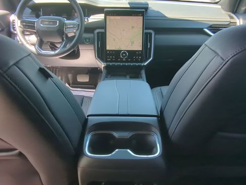 Used 2026 GMC Acadia Elevation w/ Black Edition FWD image 20