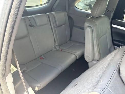 Used 2018 Toyota Highlander XLE AWD/4WD image 29