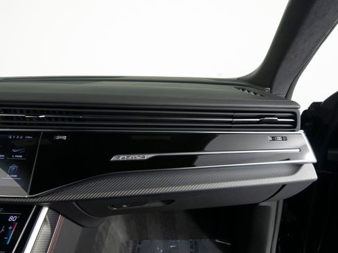 Used 2025 Audi RS Q8 performance image 28