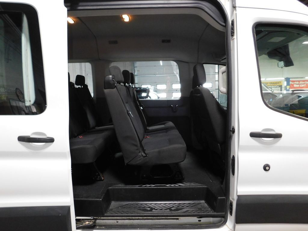 Used 2018 Ford Transit 150 XLT RWD image 22