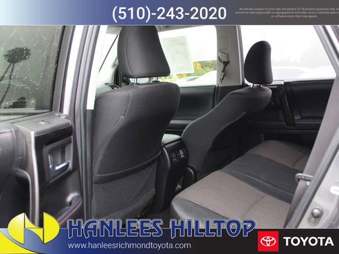 Used 2021 Toyota 4Runner TRD Off-Road image 15