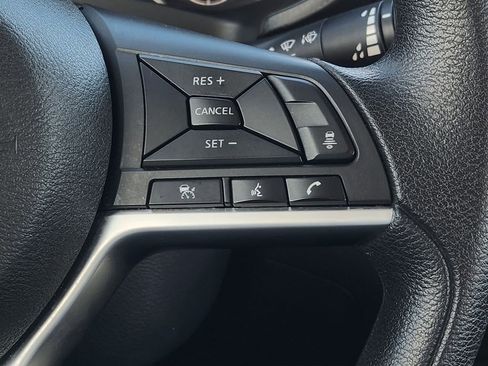 Used 2024 Nissan Sentra SV image 29