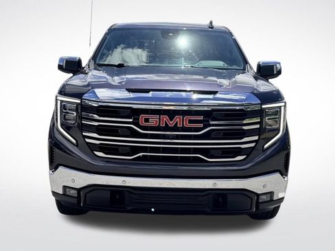 Used 2024 GMC Sierra 1500 SLT w/ SLT Premium Plus Package AWD/4WD image 10