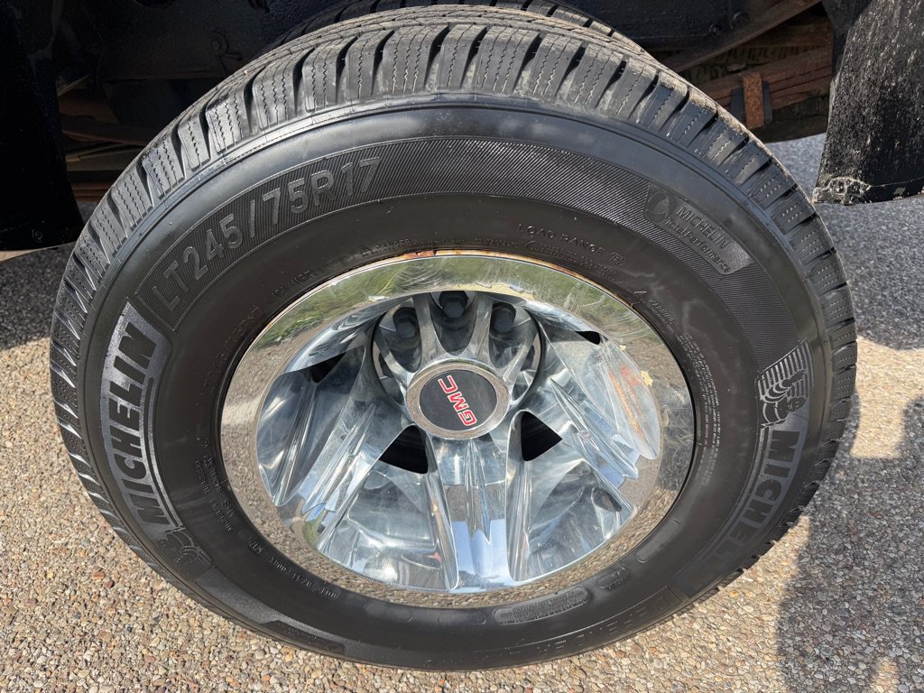 Used 2008 GMC Sierra 3500 SLE AWD/4WD image 17